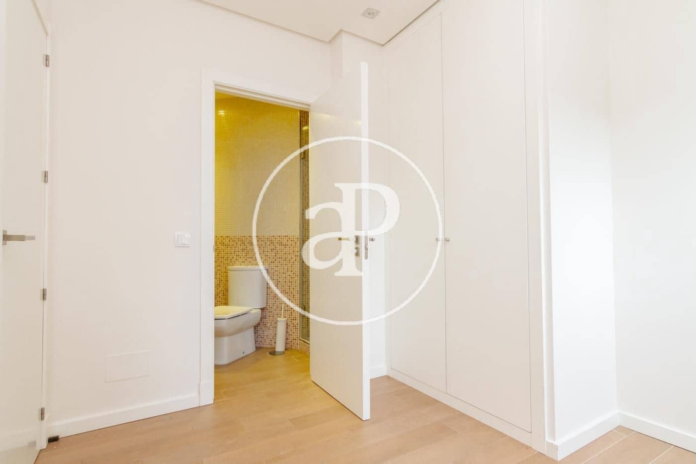 4 sovrum Lägenhet att hyra i Madrid stad med pool garage - 9 500 € (Ref: 9890393)