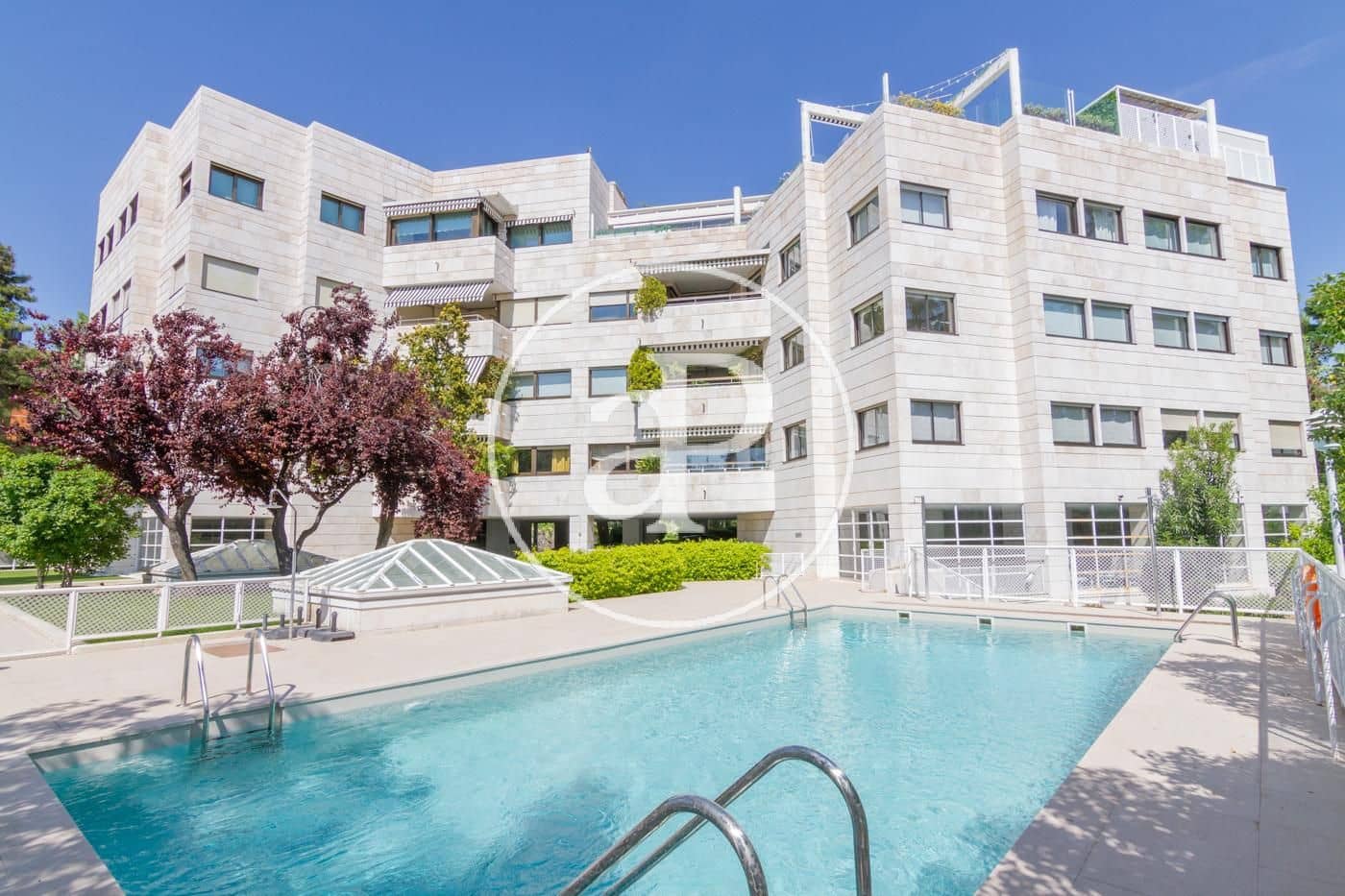 4 sovrum Lägenhet att hyra i Madrid stad med pool garage - 9 500 € (Ref: 9890393)