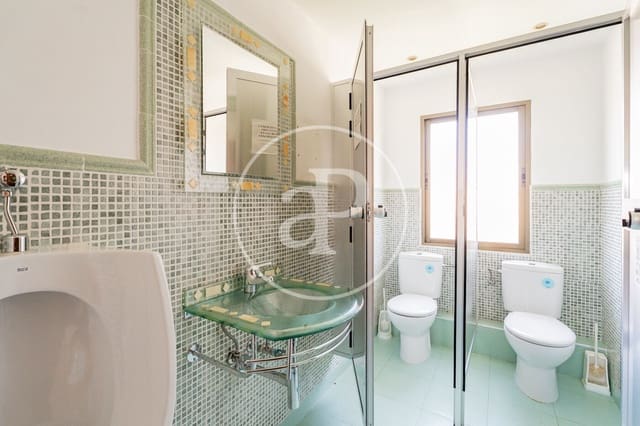 8 makuuhuone Huvila myytävänä paikassa Canillas, Madrid kaupunki - 875 000 € (Ref: 9890394)