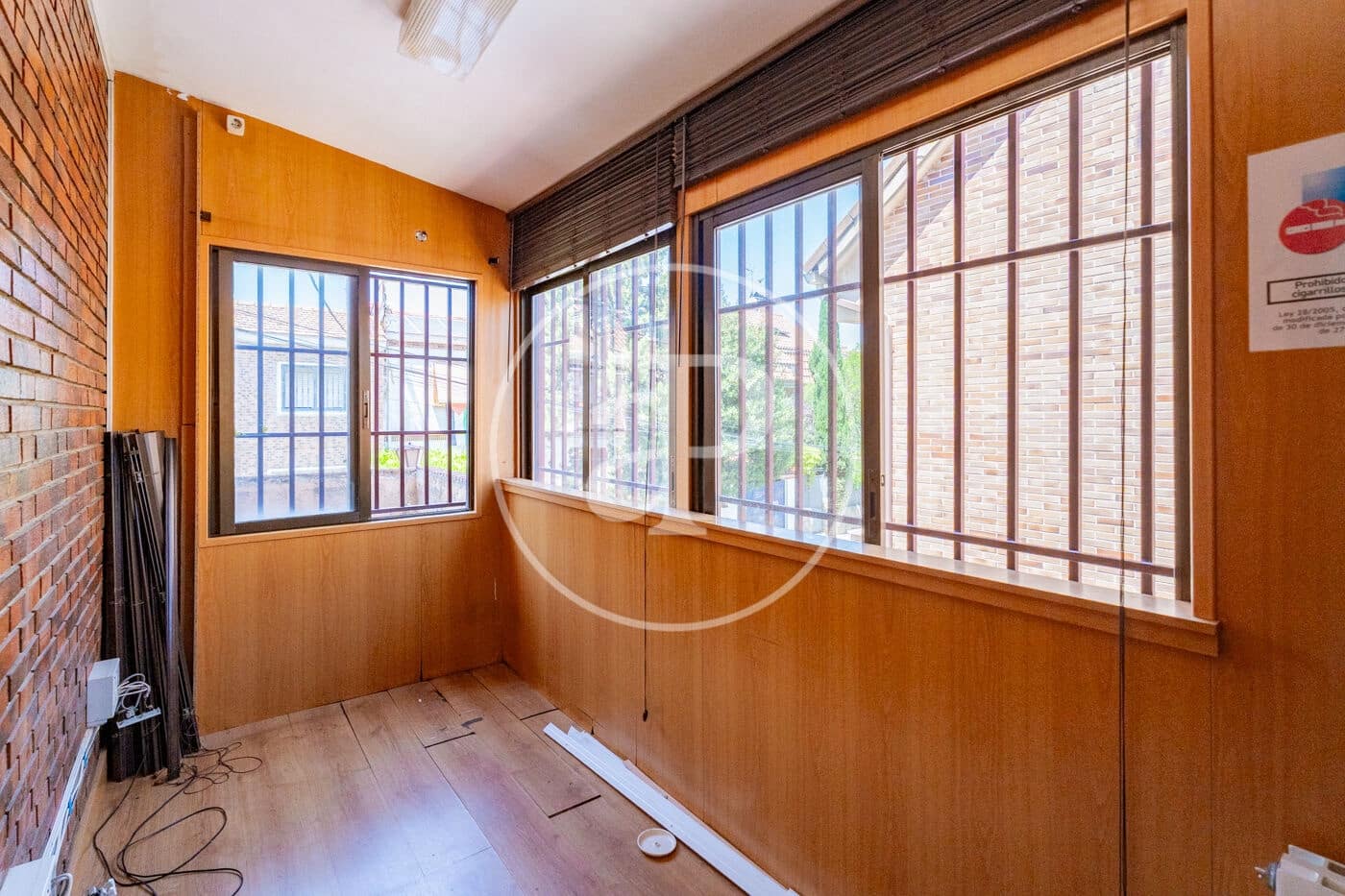 Chalet de 8 habitaciones en Madrid ciudad en venta - 875.000 € (Ref: 9890394)