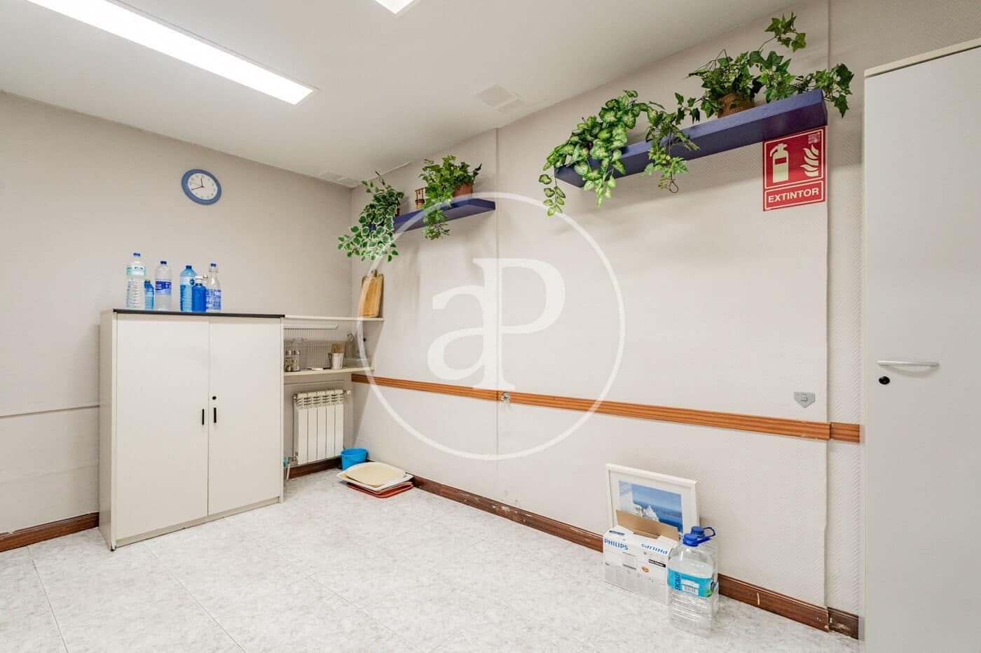 Chalet de 8 habitaciones en Madrid ciudad en venta - 875.000 € (Ref: 9890394)