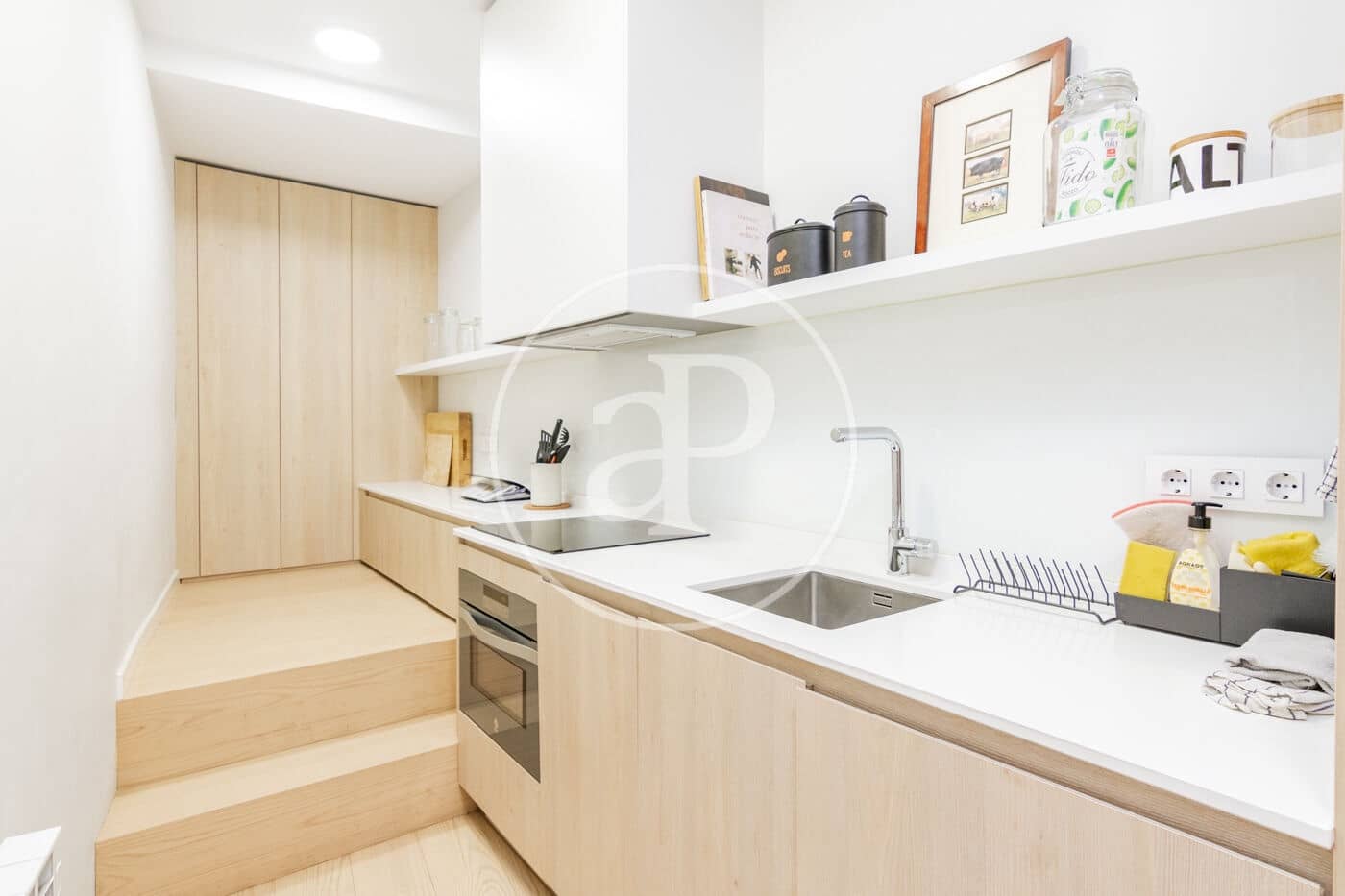 2 sovrum Lägenhet att hyra i Madrid stad - 2 600 € (Ref: 9890395)