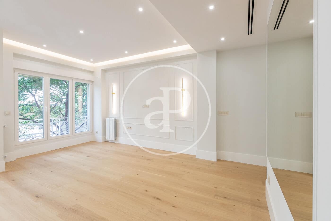 3 soveværelse Lejlighed til salg i Madrid by - € 1.150.000 (Ref: 9890396)