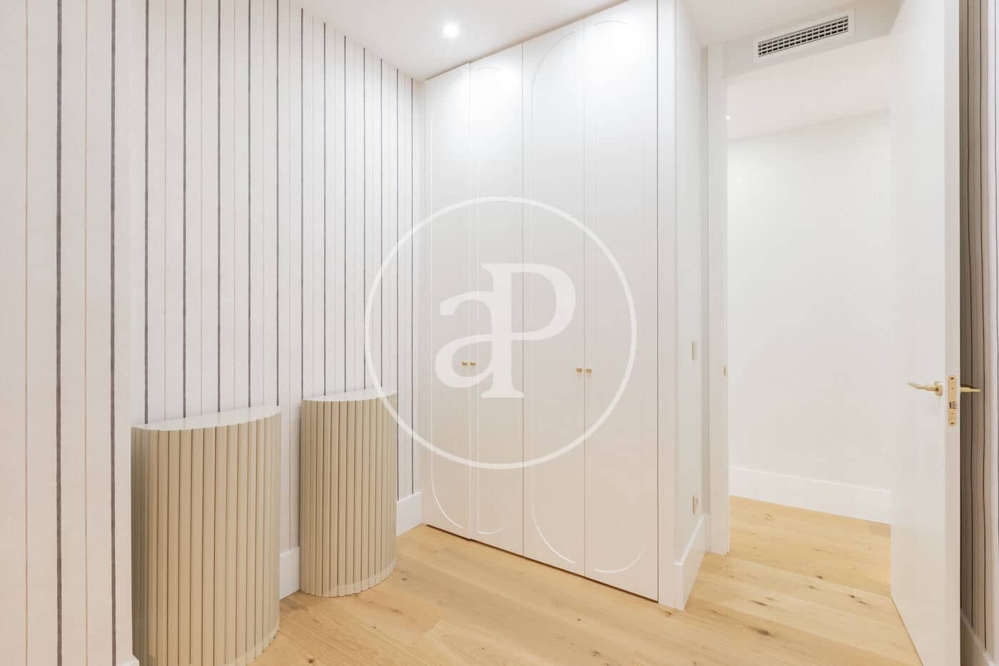 3 soveværelse Lejlighed til salg i Madrid by - € 1.150.000 (Ref: 9890396)