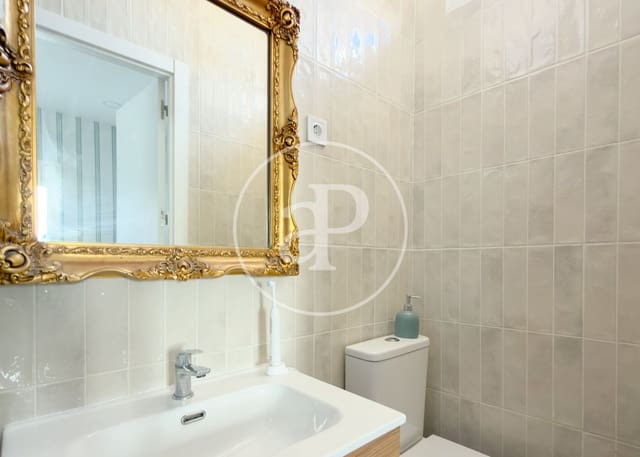 1 quarto Apartamento para arrendar em Universidad, Madrid cidade - 1 200 € (Ref: 9892387)