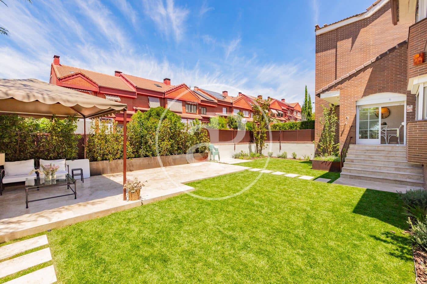 6 sypialnia Willa do wynajęcia w Las Rozas de Madrid z basenem garażem - 4 500 € (Ref: 9892390)