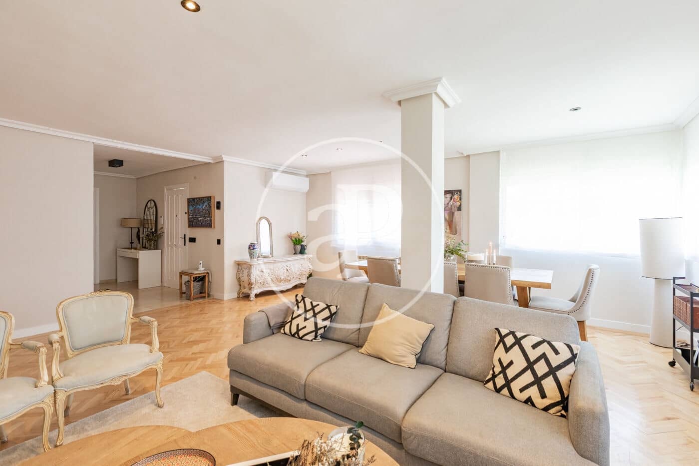 6 sypialnia Willa do wynajęcia w Las Rozas de Madrid z basenem garażem - 4 500 € (Ref: 9892390)
