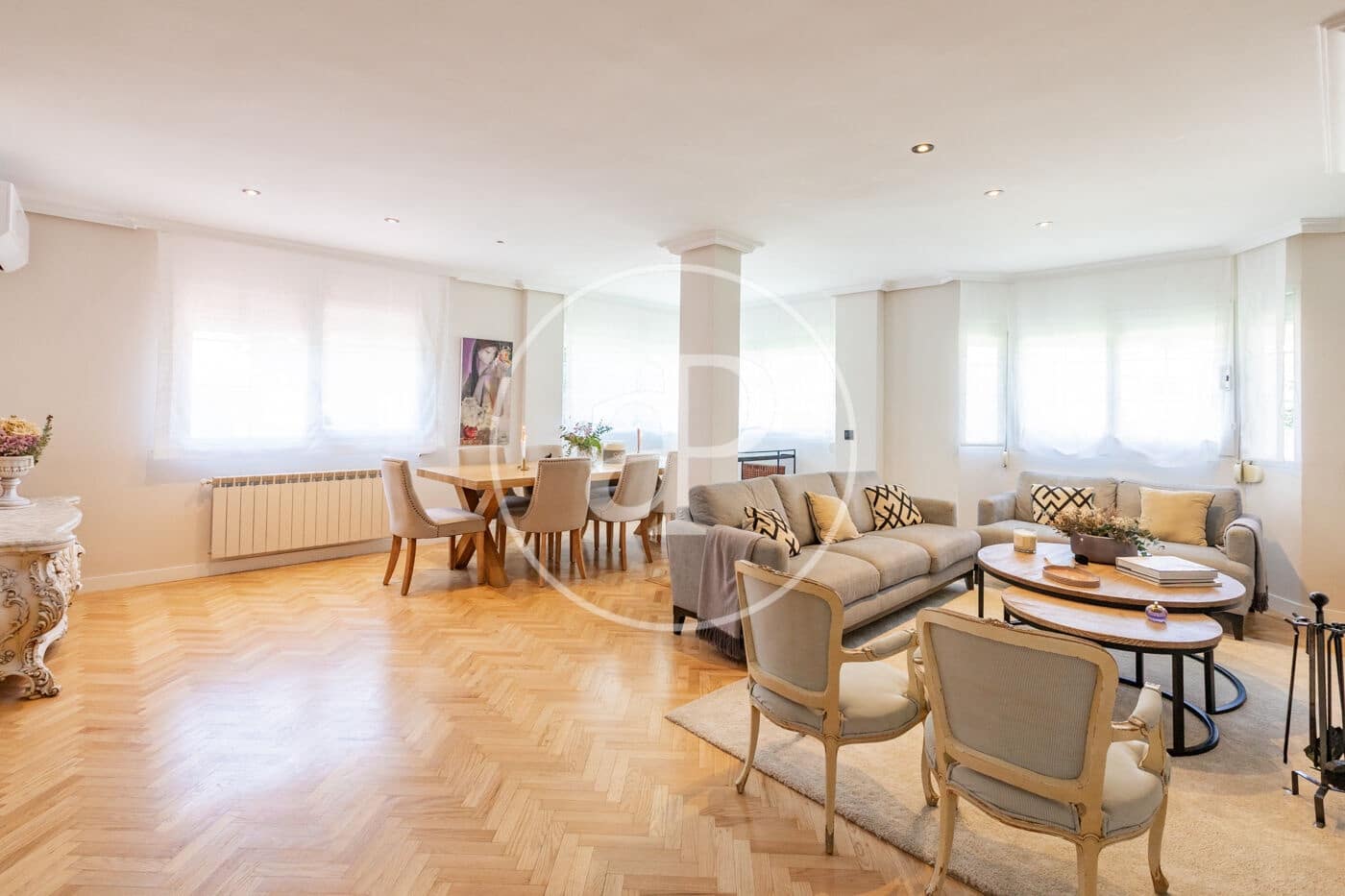 6 sypialnia Willa do wynajęcia w Las Rozas de Madrid z basenem garażem - 4 500 € (Ref: 9892390)