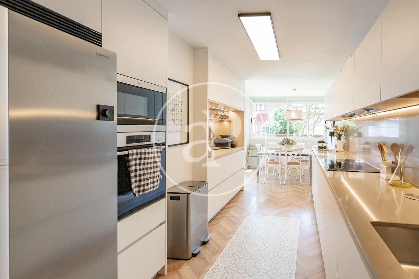 6 sypialnia Willa do wynajęcia w Las Rozas de Madrid z basenem garażem - 4 500 € (Ref: 9892390)