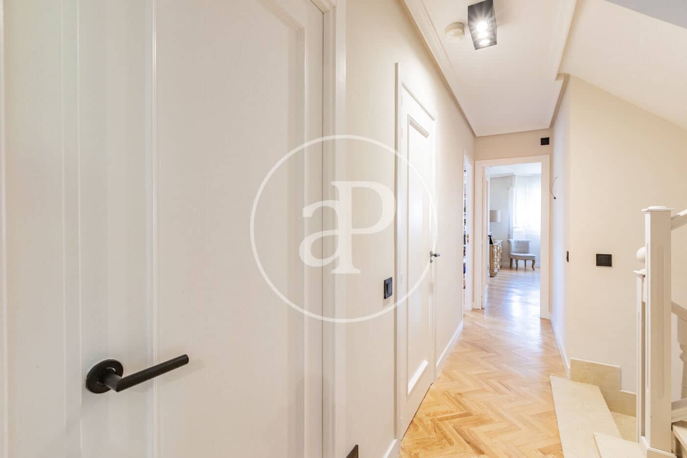6 sypialnia Willa do wynajęcia w Las Rozas de Madrid z basenem garażem - 4 500 € (Ref: 9892390)