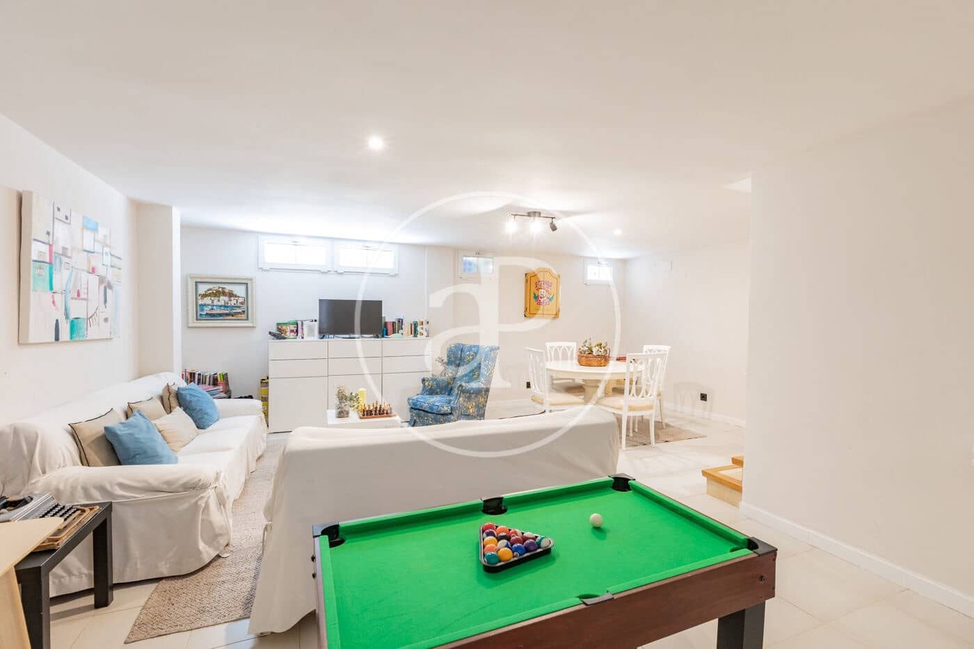 6 sypialnia Willa do wynajęcia w Las Rozas de Madrid z basenem garażem - 4 500 € (Ref: 9892390)
