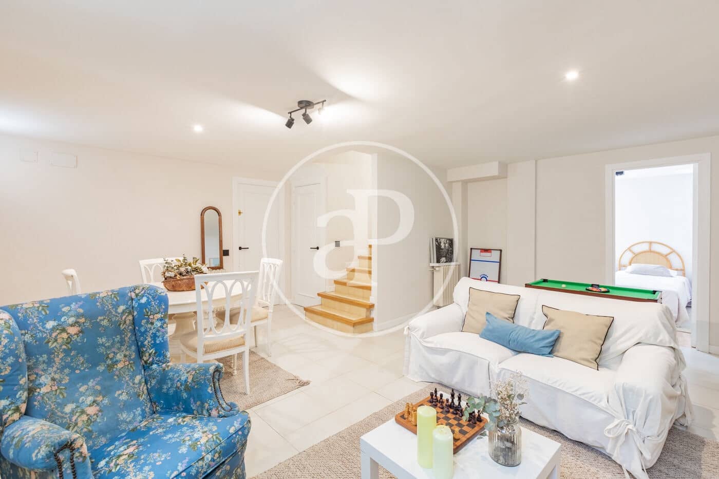 6 sypialnia Willa do wynajęcia w Las Rozas de Madrid z basenem garażem - 4 500 € (Ref: 9892390)