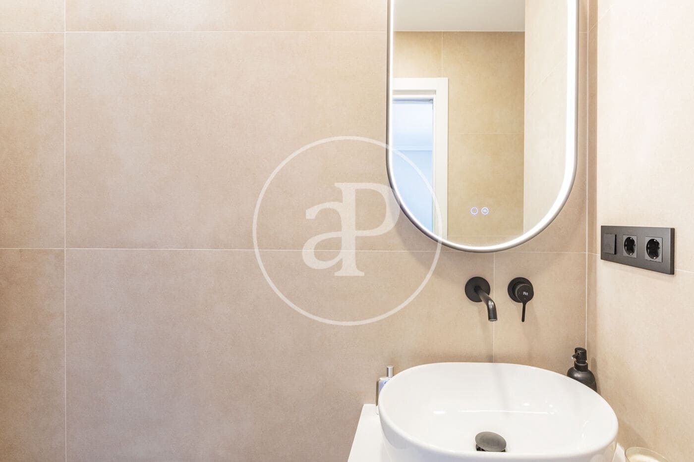 6 sypialnia Willa do wynajęcia w Las Rozas de Madrid z basenem garażem - 4 500 € (Ref: 9892390)