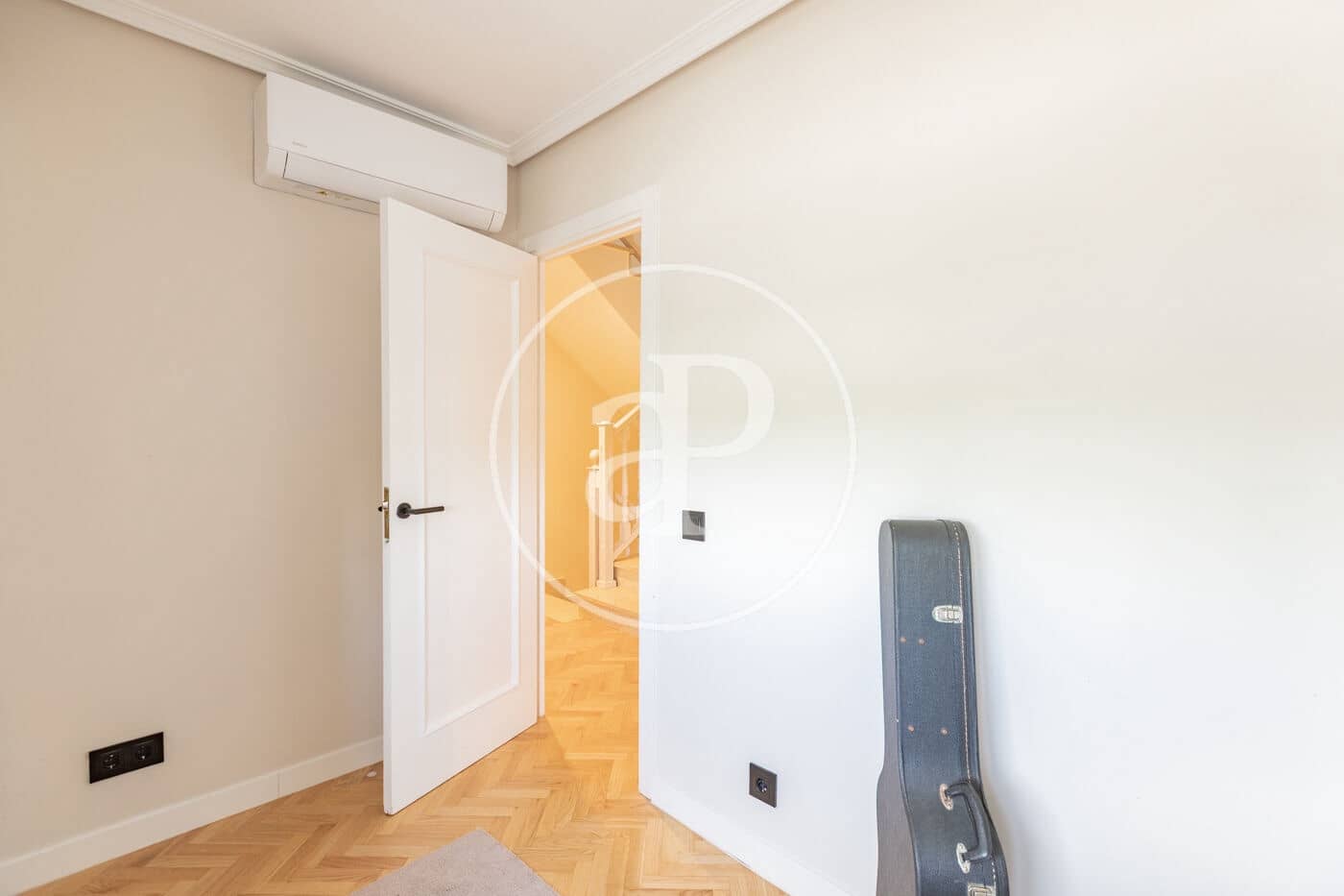 6 sypialnia Willa do wynajęcia w Las Rozas de Madrid z basenem garażem - 4 500 € (Ref: 9892390)