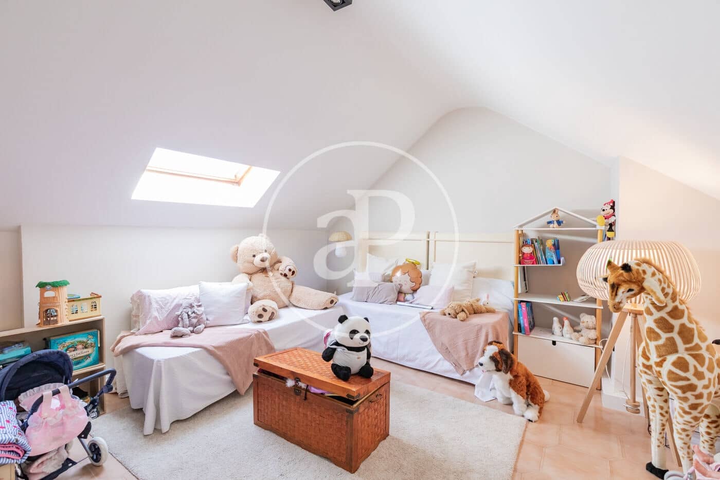 6 sypialnia Willa do wynajęcia w Las Rozas de Madrid z basenem garażem - 4 500 € (Ref: 9892390)