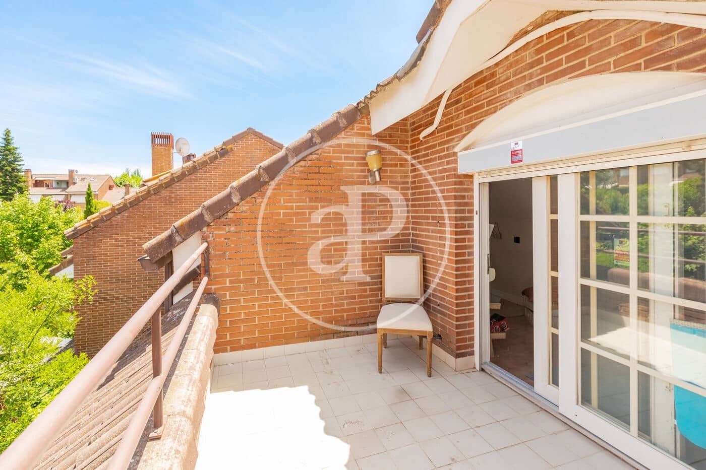6 sypialnia Willa do wynajęcia w Las Rozas de Madrid z basenem garażem - 4 500 € (Ref: 9892390)
