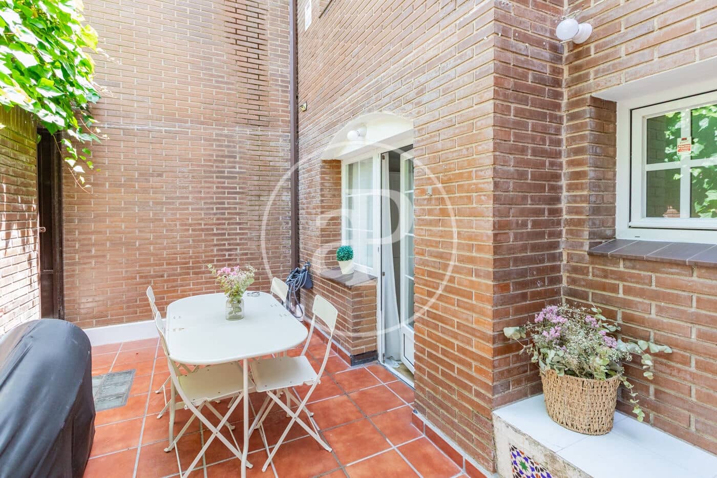 6 sypialnia Willa do wynajęcia w Las Rozas de Madrid z basenem garażem - 4 500 € (Ref: 9892390)