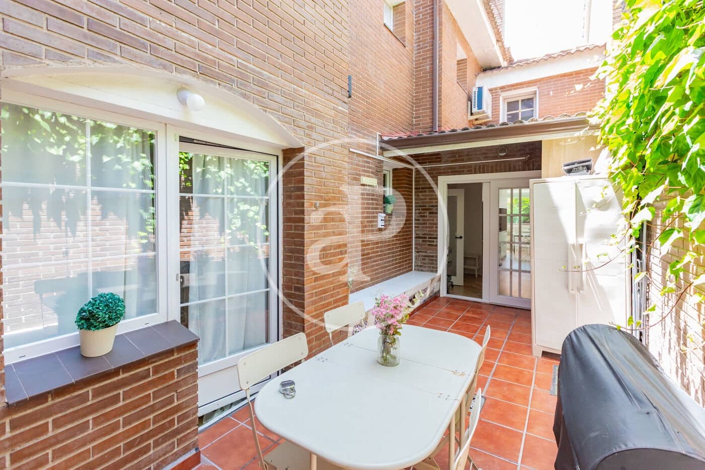 6 sypialnia Willa do wynajęcia w Las Rozas de Madrid z basenem garażem - 4 500 € (Ref: 9892390)