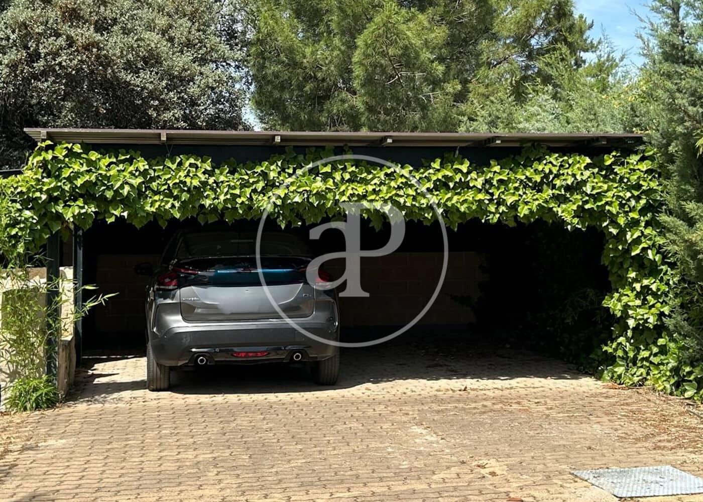 Chalet de 4 habitaciones en San Sebastián de los Reyes en venta con piscina - 1.995.000 € (Ref: 9892391)