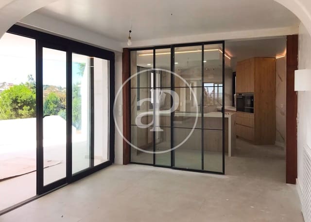 Chalet de 4 habitaciones en San Sebastián de los Reyes en venta con piscina - 1.995.000 € (Ref: 9892391)