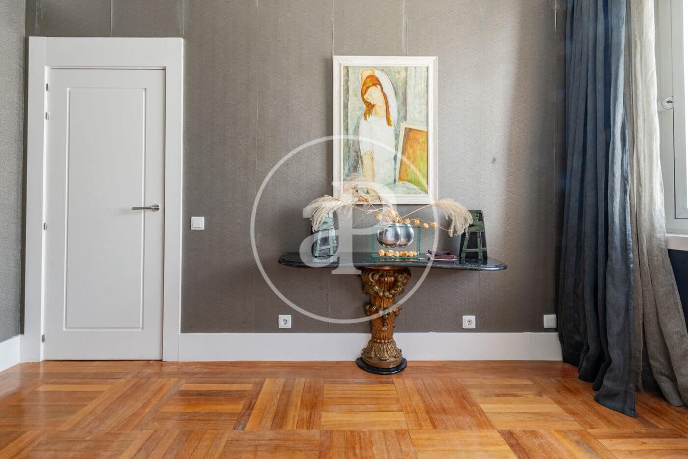 4 slaapkamer Appartement te huur in Madrid stad met garage - € 6.900 (Ref: 9892393)