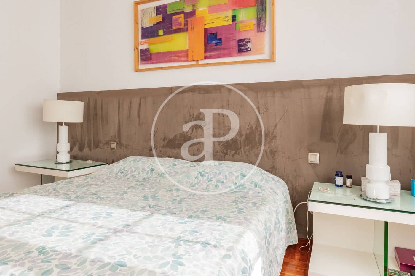 4 slaapkamer Appartement te huur in Madrid stad met garage - € 6.900 (Ref: 9892393)