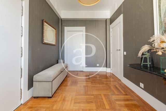 4 camera da letto Appartamento da affittare in Almagro, Madrid città con garage - 6.900 € (Rif: 9892393)