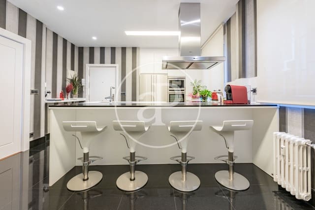 4 camera da letto Appartamento da affittare in Almagro, Madrid città con garage - 6.900 € (Rif: 9892393)