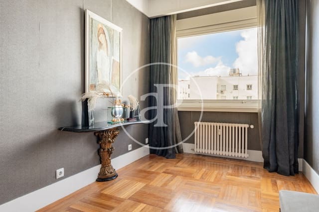4 camera da letto Appartamento da affittare in Almagro, Madrid città con garage - 6.900 € (Rif: 9892393)
