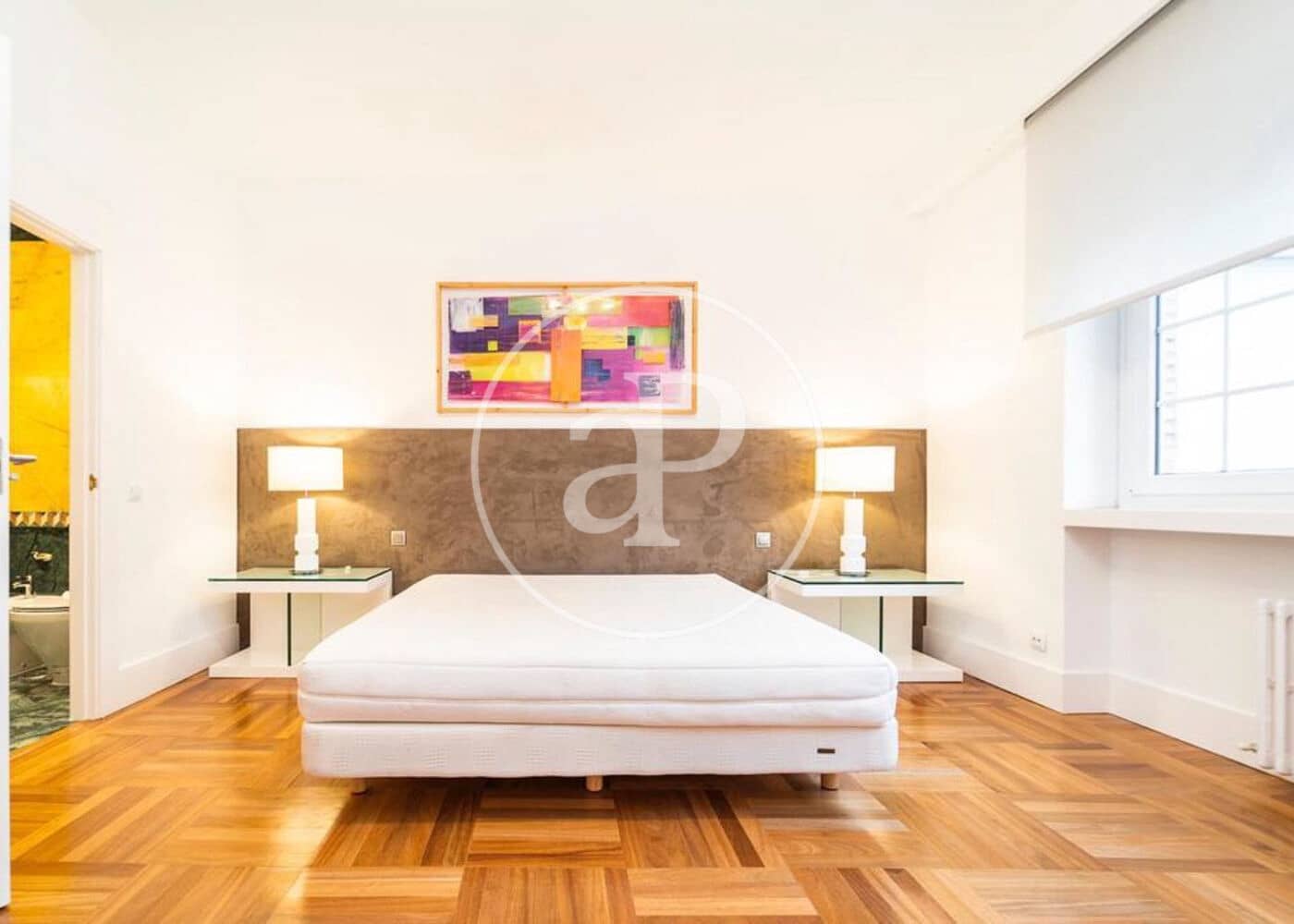 4 bedroom Apartment for rent in Madrid city with garage - € 6,900 (Ref: 9892393)