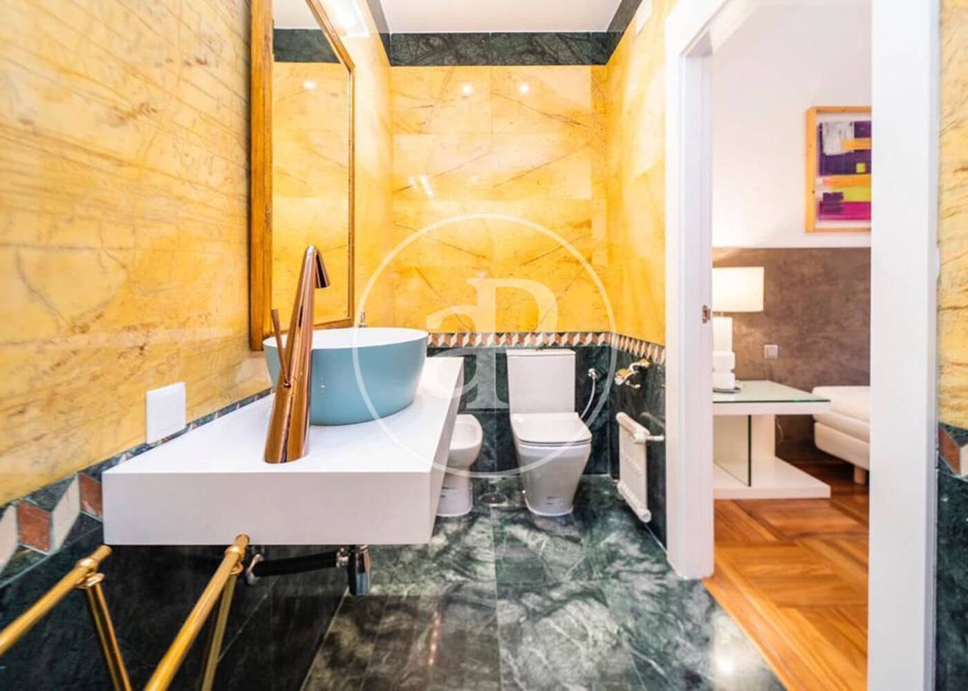 4 bedroom Apartment for rent in Madrid city with garage - € 6,900 (Ref: 9892393)