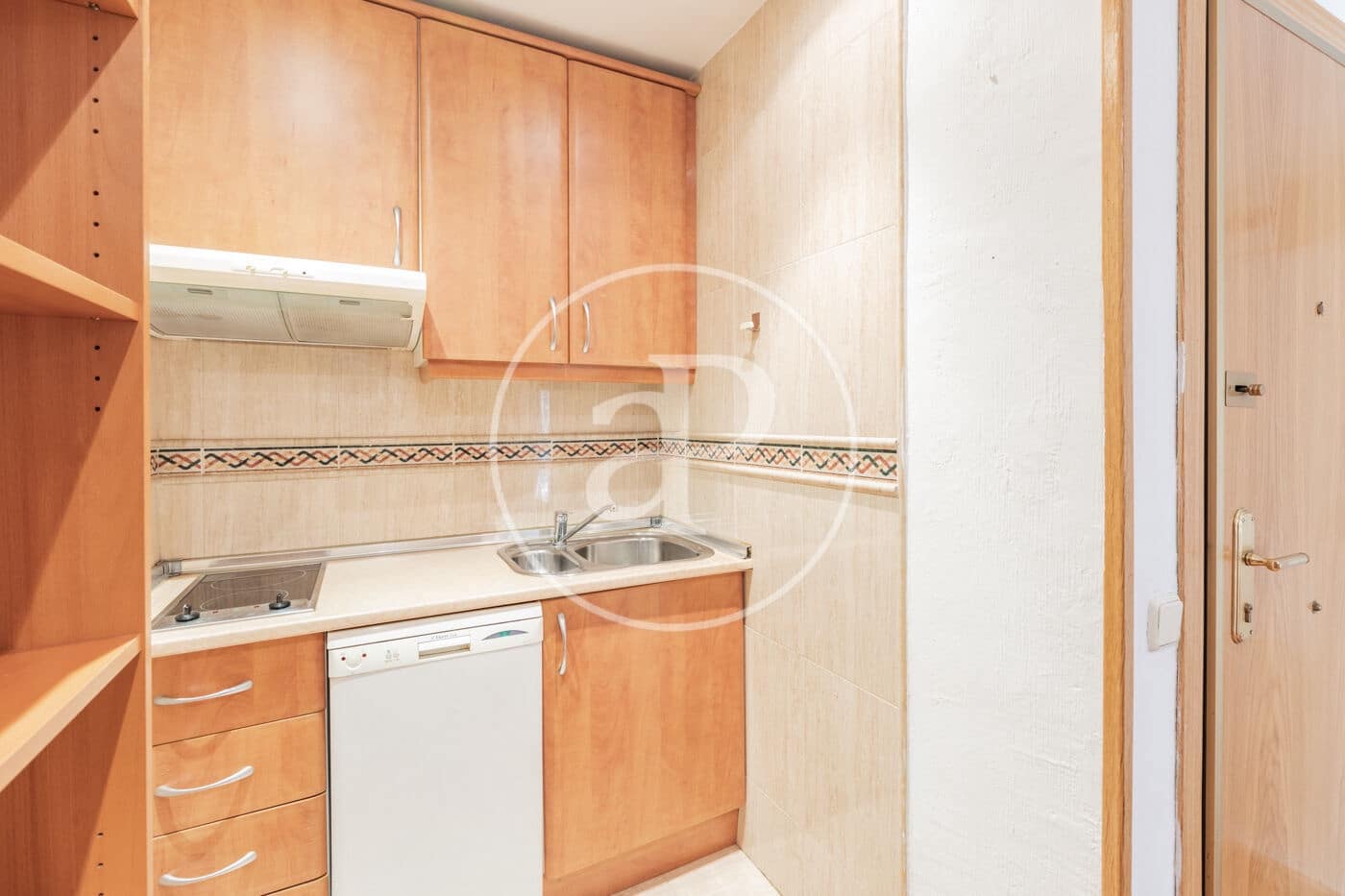 1 sypialnia Apartament do wynajęcia w Miasto Madryt - 1 095 € (Ref: 9892394)