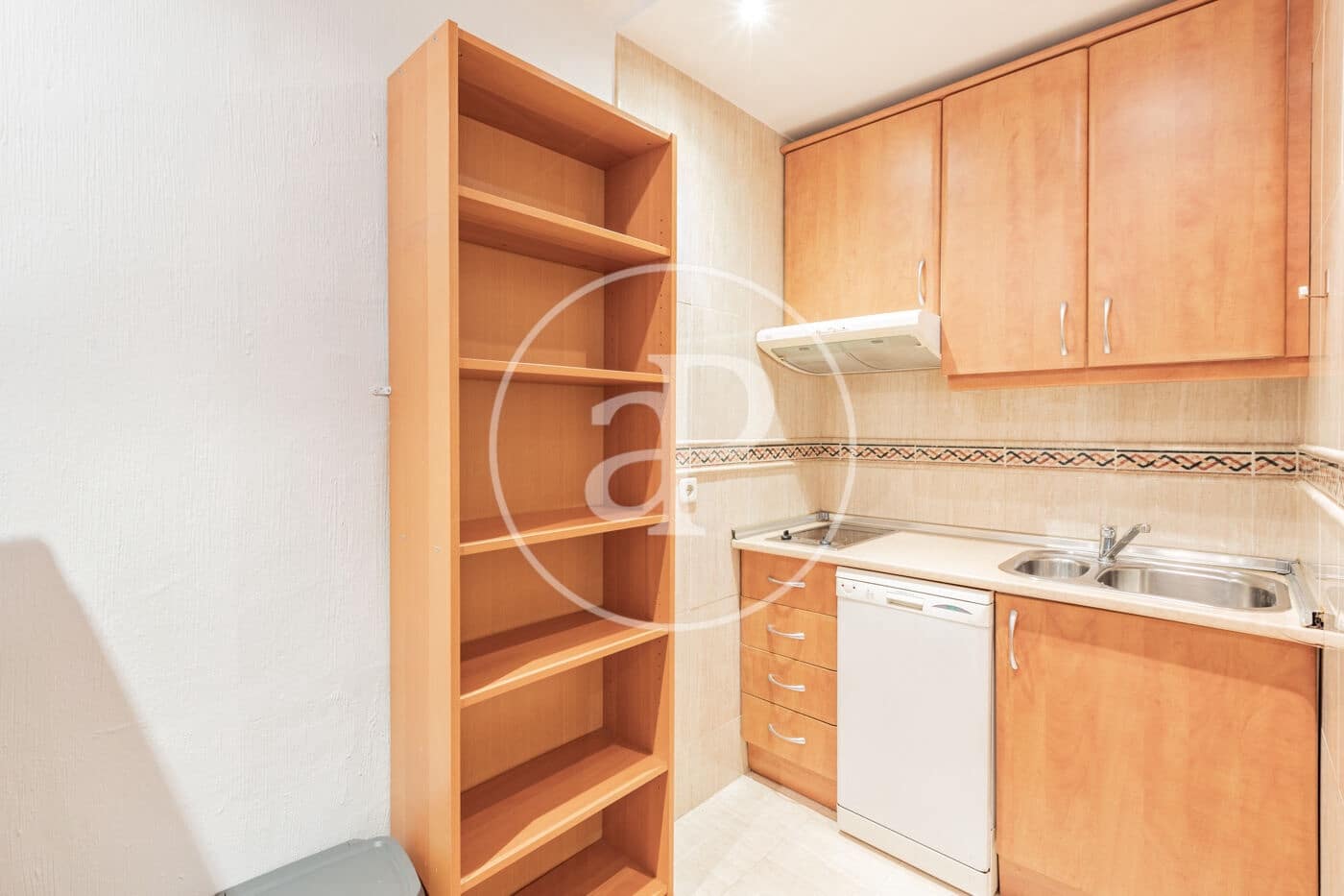 1 sypialnia Apartament do wynajęcia w Miasto Madryt - 1 095 € (Ref: 9892394)