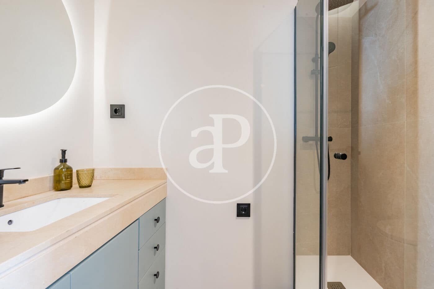 2 bedroom Penthouse for sale in Madrid city - € 870,000 (Ref: 9894462)