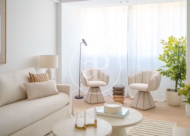4 sovrum Lägenhet till salu i Ciudad Jardín, Madrid stad - 1 190 000 € (Ref: 9894463)