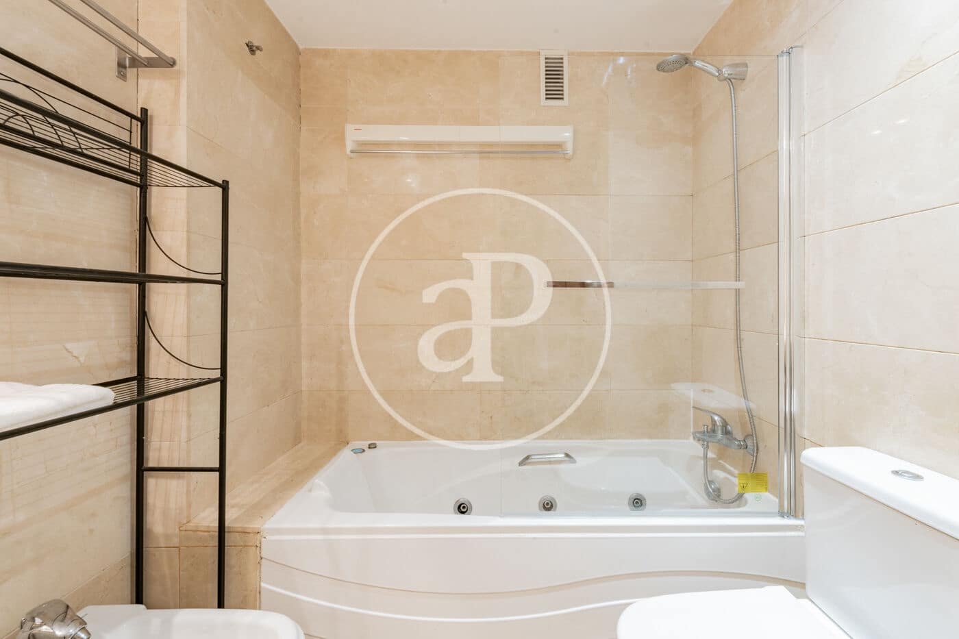 1 makuuhuone Huoneisto myytävänä paikassa Madrid kaupunki mukana uima-altaan - 412 500 € (Ref: 9894464)