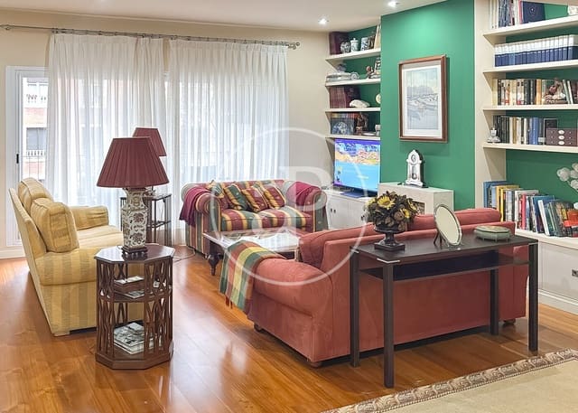4 bedroom Apartment for sale in Universidad, Madrid city - € 1,875,000 (Ref: 9894465)