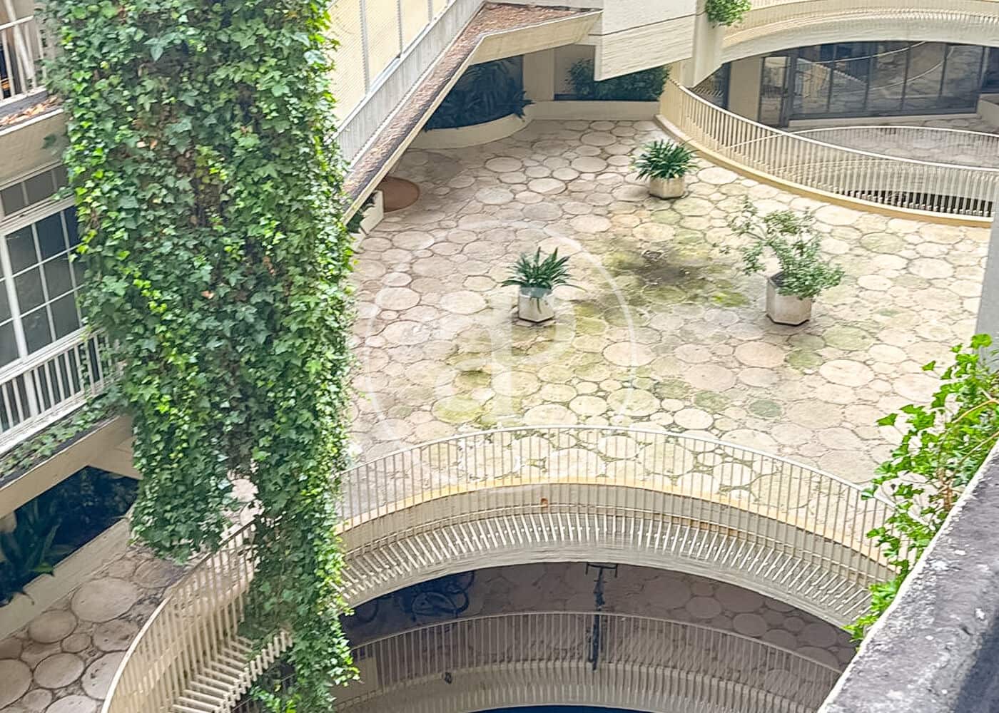 4 bedroom Apartment for sale in Madrid city - € 1,875,000 (Ref: 9894465)
