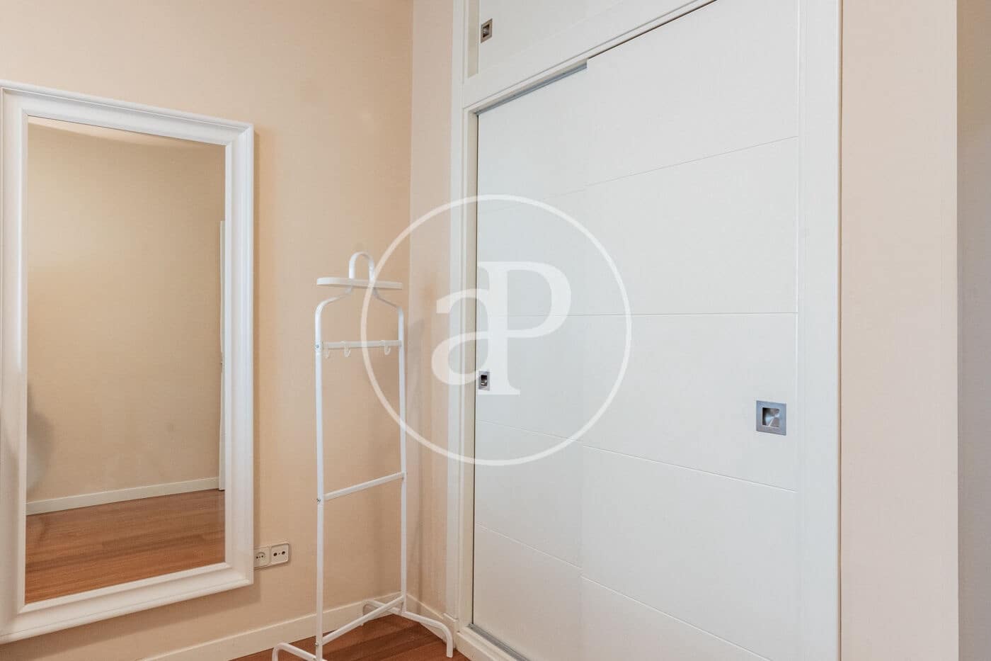4 bedroom Apartment for sale in Madrid city - € 1,875,000 (Ref: 9894465)