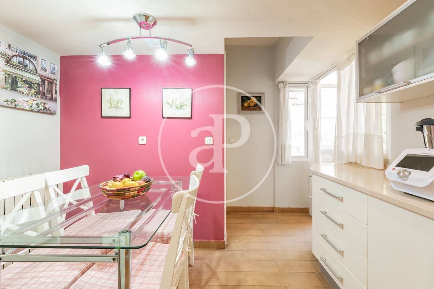 4 bedroom Apartment for sale in Madrid city - € 1,875,000 (Ref: 9894465)