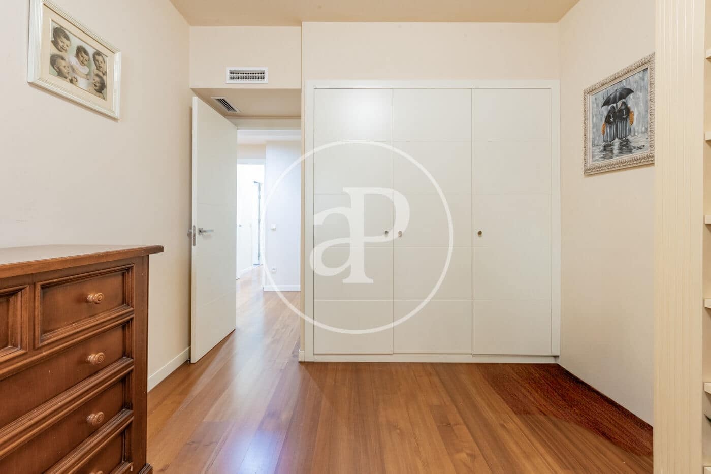 4 bedroom Apartment for sale in Madrid city - € 1,875,000 (Ref: 9894465)