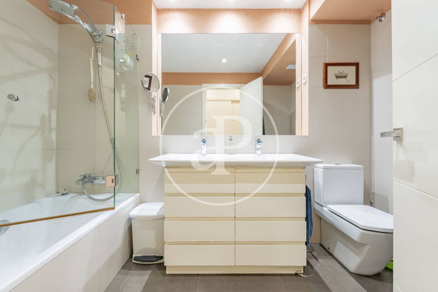 4 bedroom Apartment for sale in Madrid city - € 1,875,000 (Ref: 9894465)