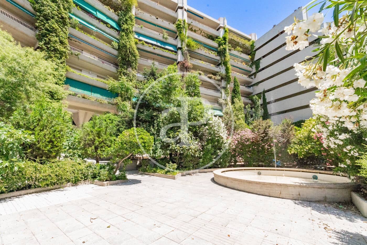 4 bedroom Apartment for sale in Madrid city - € 1,875,000 (Ref: 9894465)