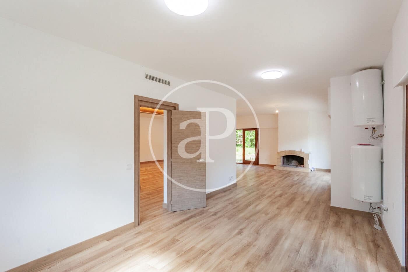 4 bedroom Villa for sale in Villanueva de la Canada - € 1,495,000 (Ref: 9896837)