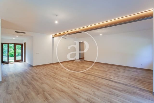 4 bedroom Villa for sale in Villanueva de la Cañada - € 1,495,000 (Ref: 9896837)