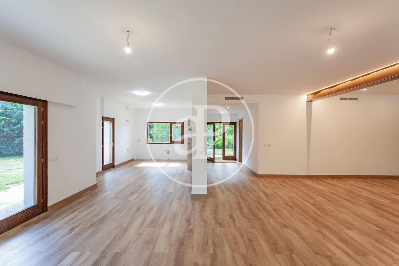 4 bedroom Villa for sale in Villanueva de la Canada - € 1,495,000 (Ref: 9896837)