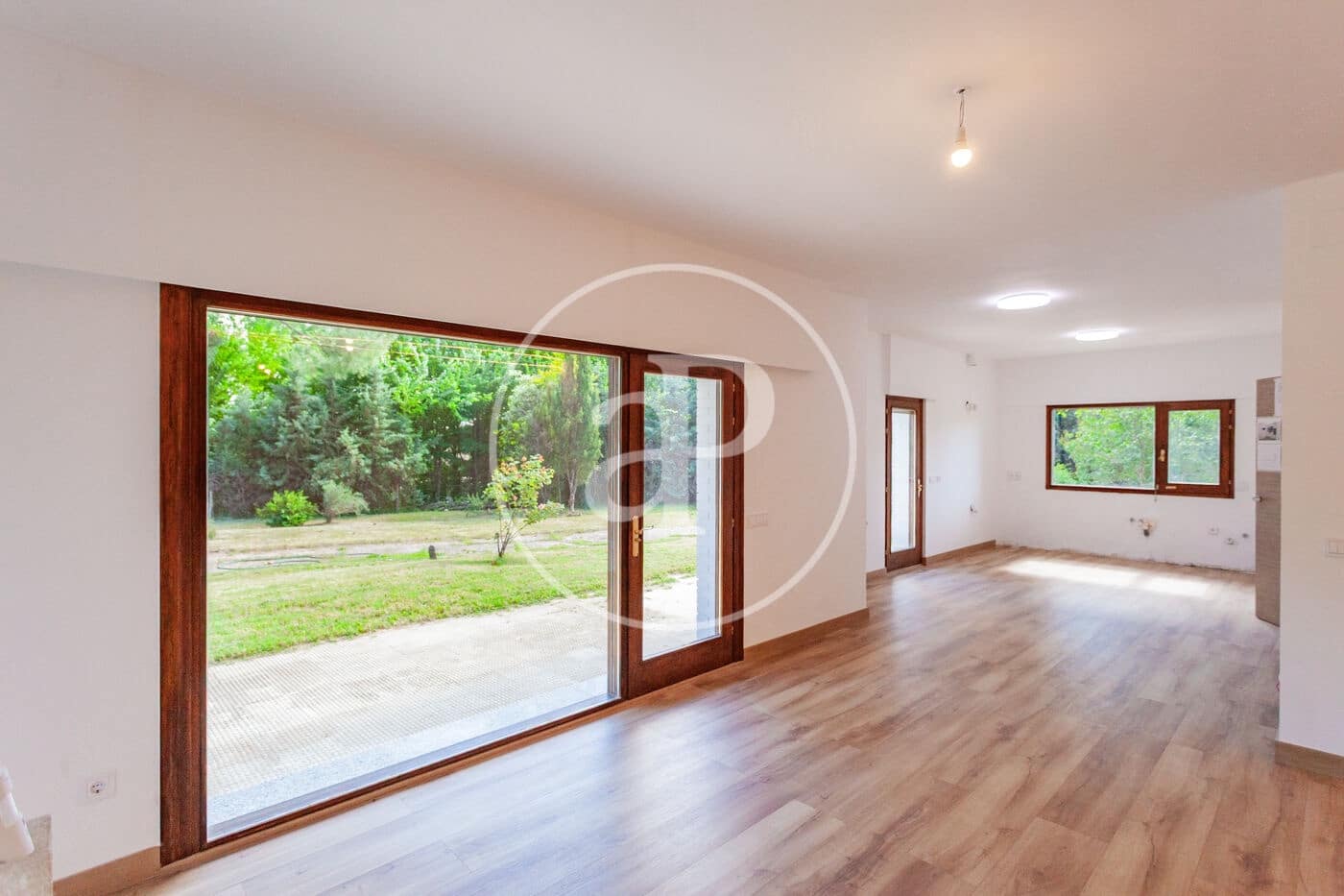 4 bedroom Villa for sale in Villanueva de la Canada - € 1,495,000 (Ref: 9896837)