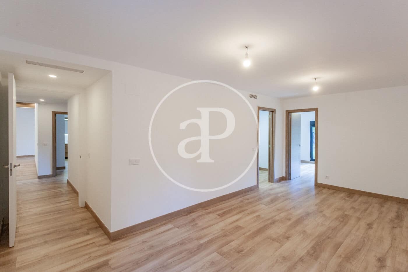 4 bedroom Villa for sale in Villanueva de la Canada - € 1,495,000 (Ref: 9896837)