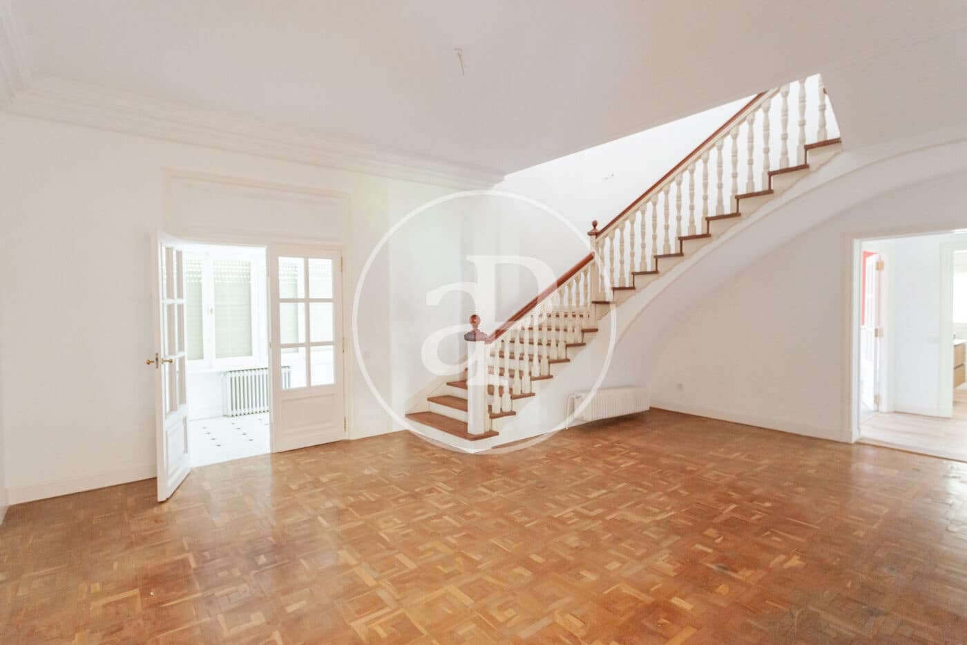 5 bedroom Villa for sale in Villanueva de la Canada - € 1,680,000 (Ref: 9896838)