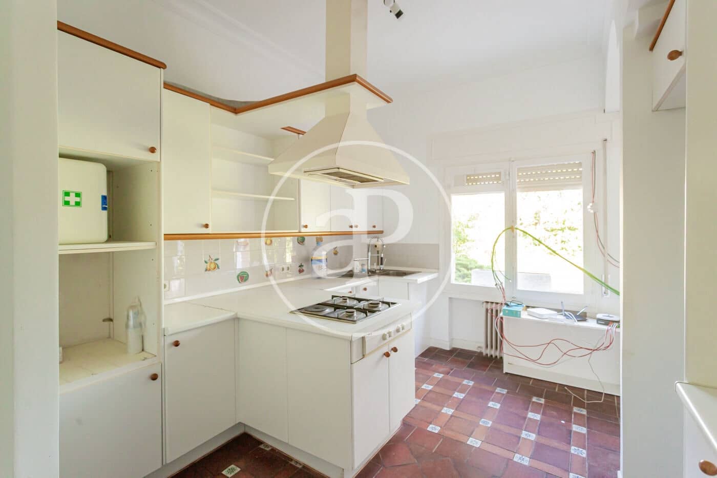 5 bedroom Villa for sale in Villanueva de la Canada - € 1,680,000 (Ref: 9896838)